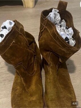 FRYE SUEDE ANKLE BOOT Shoe Heel Embossed Marking